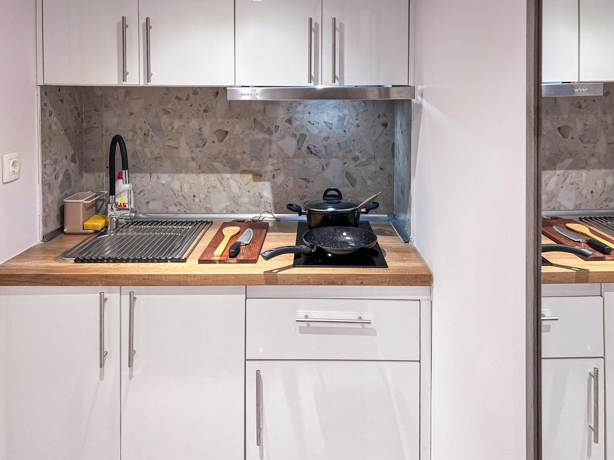 Ikaros Welcome Stay Downtown Loft - Explore Center By Foot - Close To Arch Of Galerius Thessaloniki Exterior photo